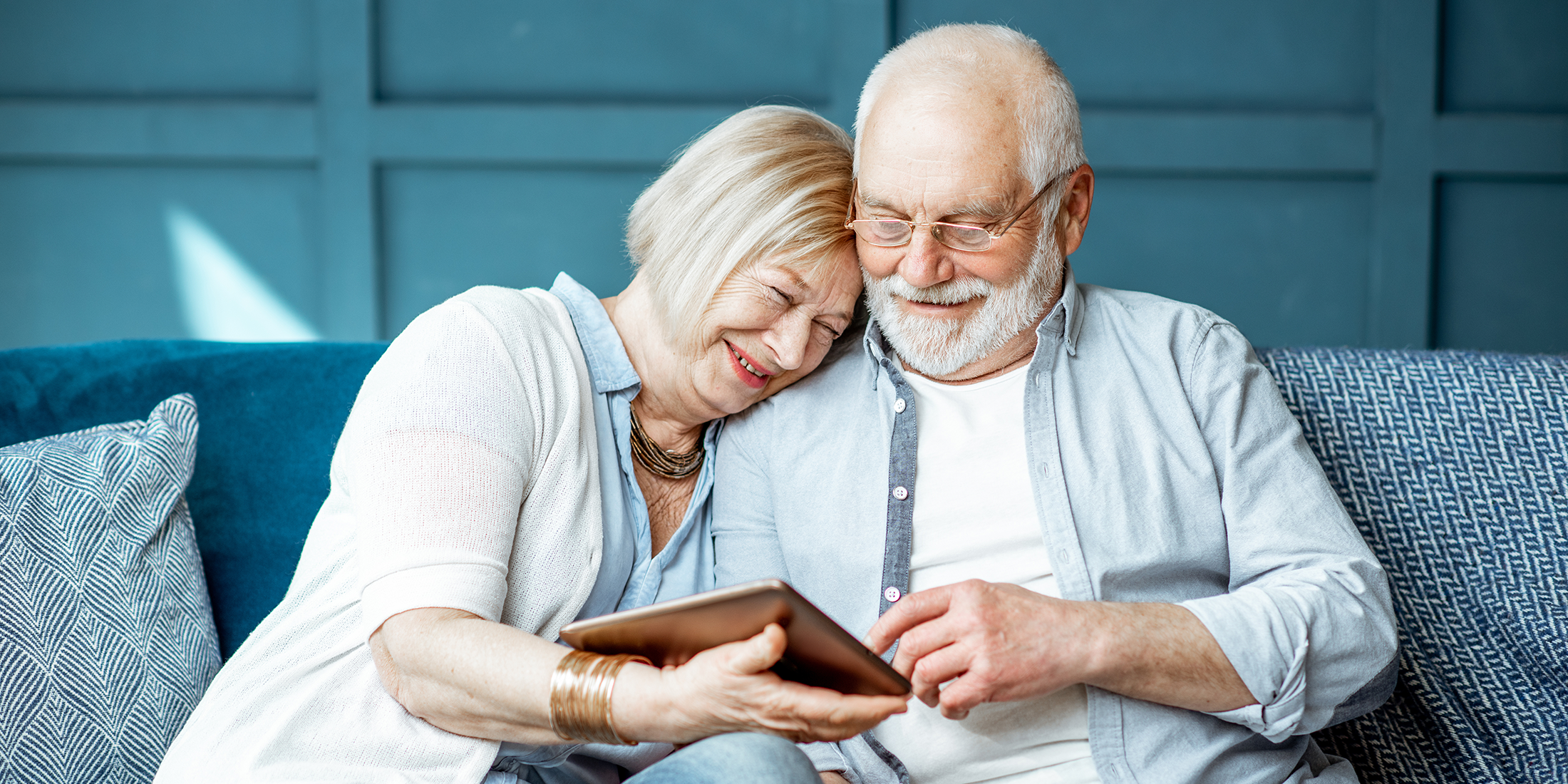 downsizer senior couple downsizer senior couple